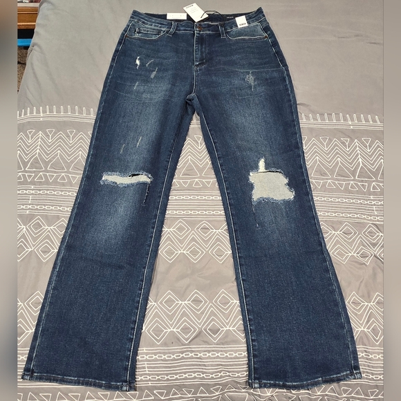 Judy Blue High Waisted Ripped Straight Leg Dad Jeans Size 15/32 - Picture 4 of 10